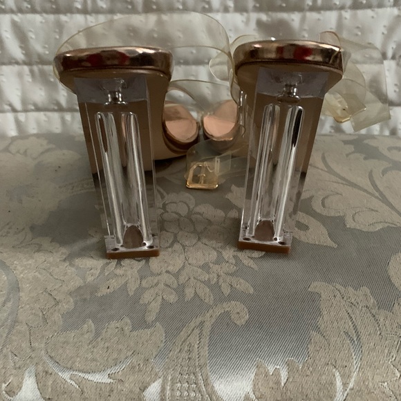 Clear Heels - Picture 3 of 4